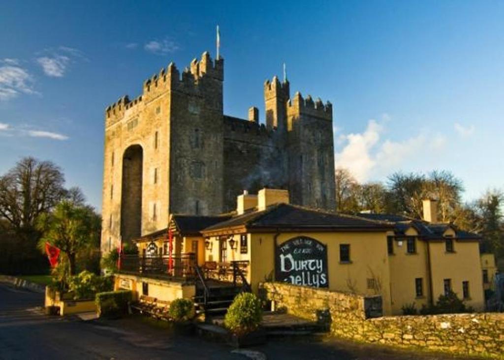 Bunratty Castle Gardens Home מראה חיצוני תמונה